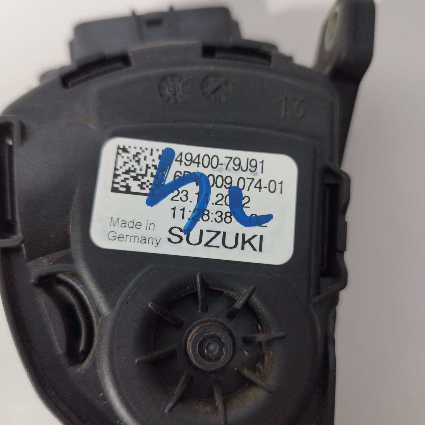 Accelerator pedal Fiat 16 Suzuki sx4 2.0mtj 6 pin code 49400-79j91 ecoAC3018