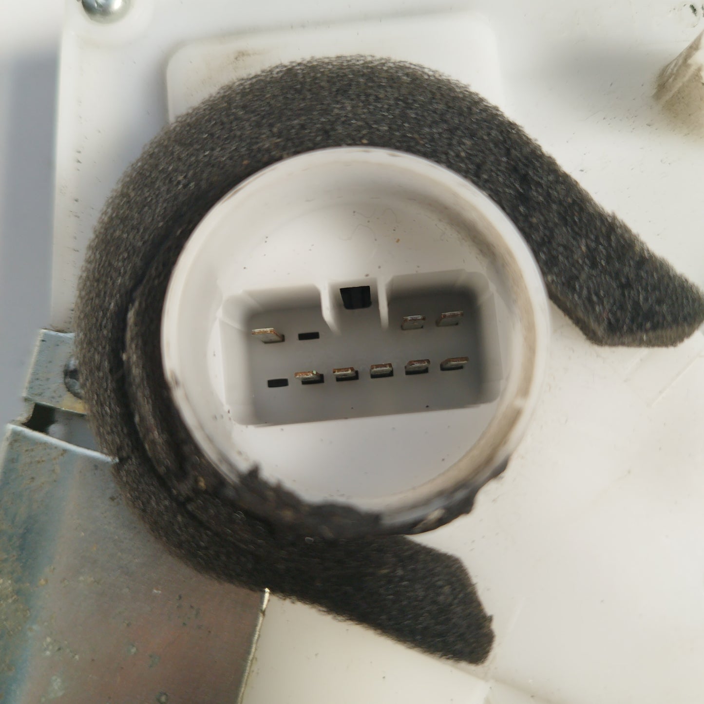 Serratura anteriore sx Fiat 16 2012 8 pin codice 82202-79j12 ecoAC3066