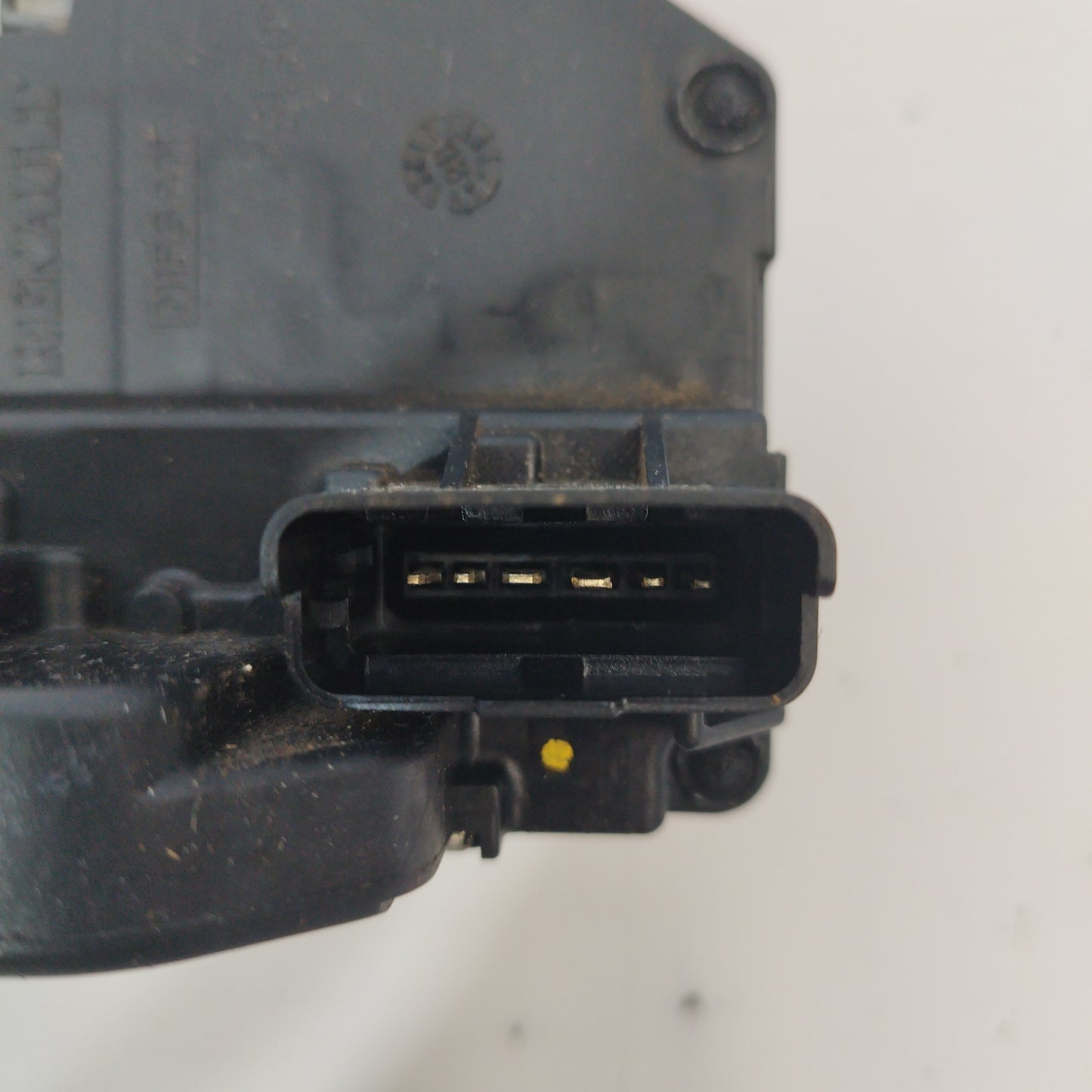 Serratura anteriore sx Nissan Qashqai 2008 (6 pin) ecoAC3095