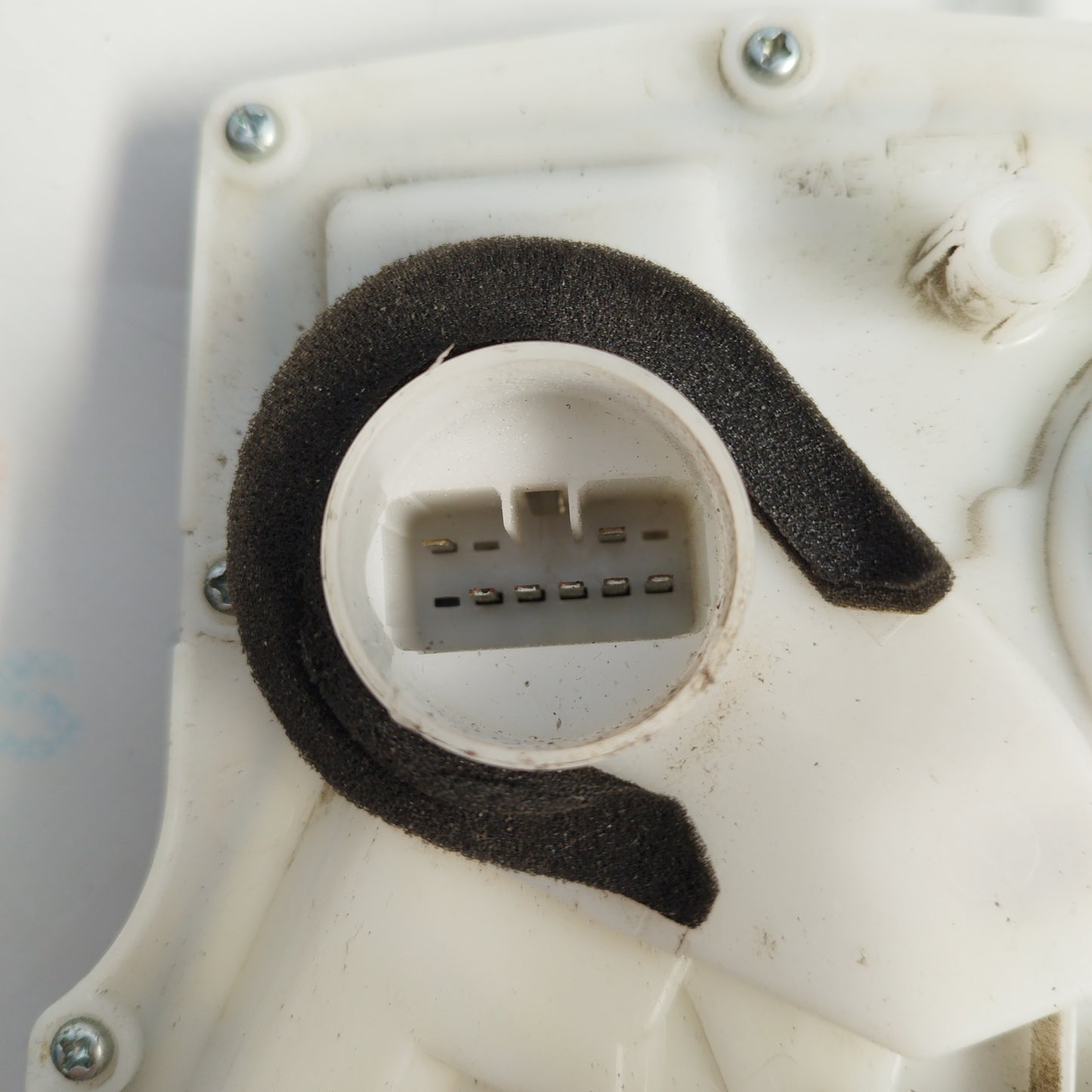 Serratura anteriore sx Suzuki Swift 2011 (7 pin) ecoAC3190