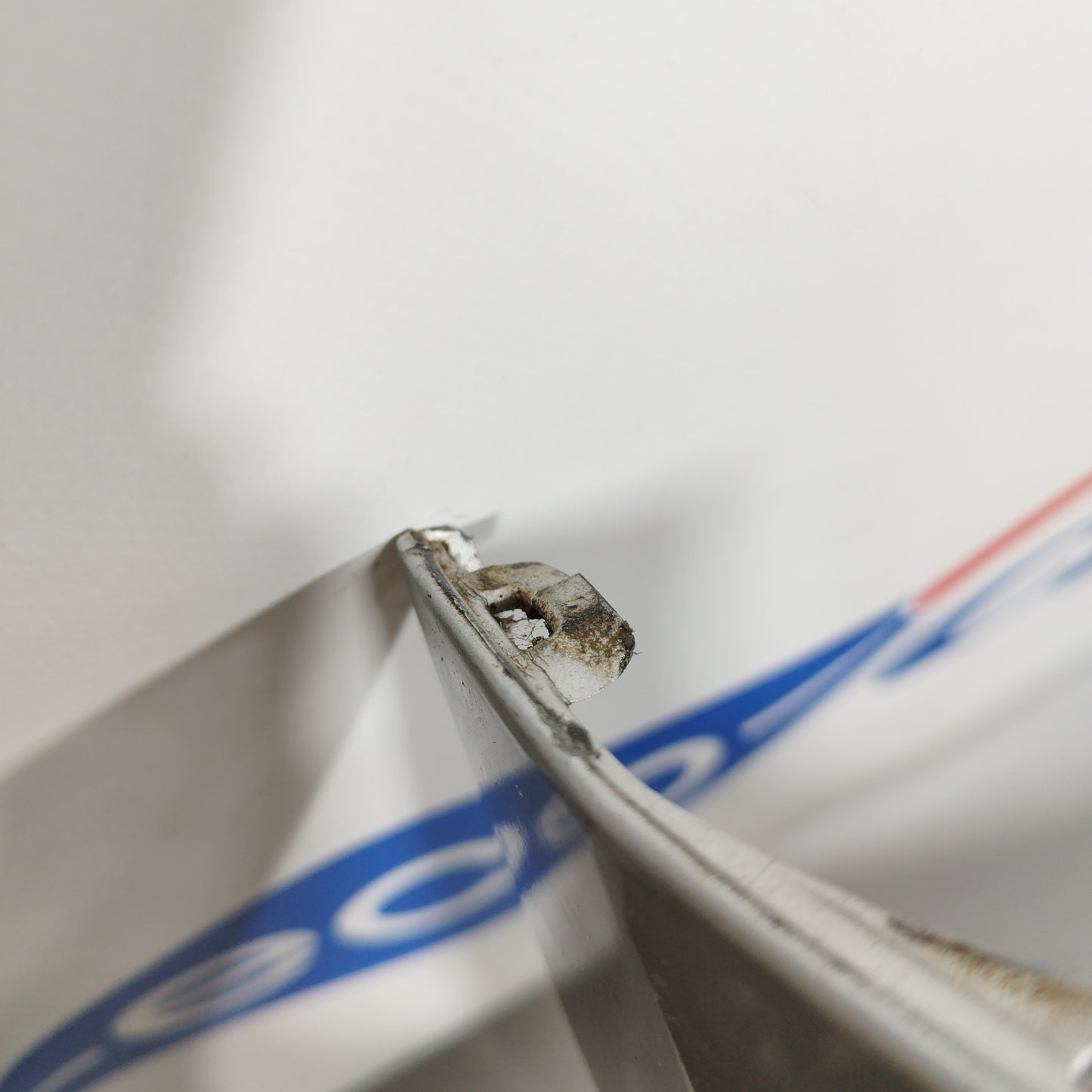 Paraurti posteriore grigio argento Toyota Yaris 2007 ecoAC3276