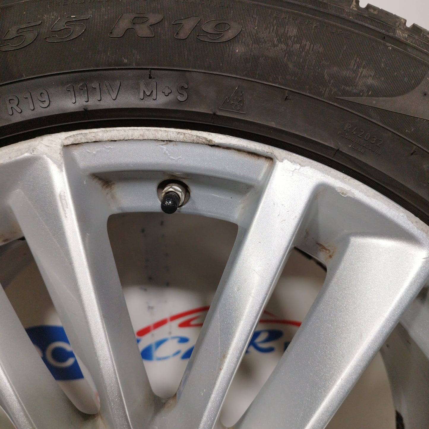 Cerchi in lega con gomme Jaguar F-Pace 2017 codice hk83-1007-da ecoAC3286