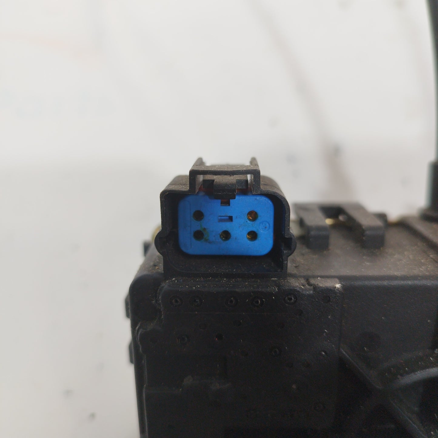 Serratura portellone Ford Focus 2005 codice 43102-c760a ecoAC3512