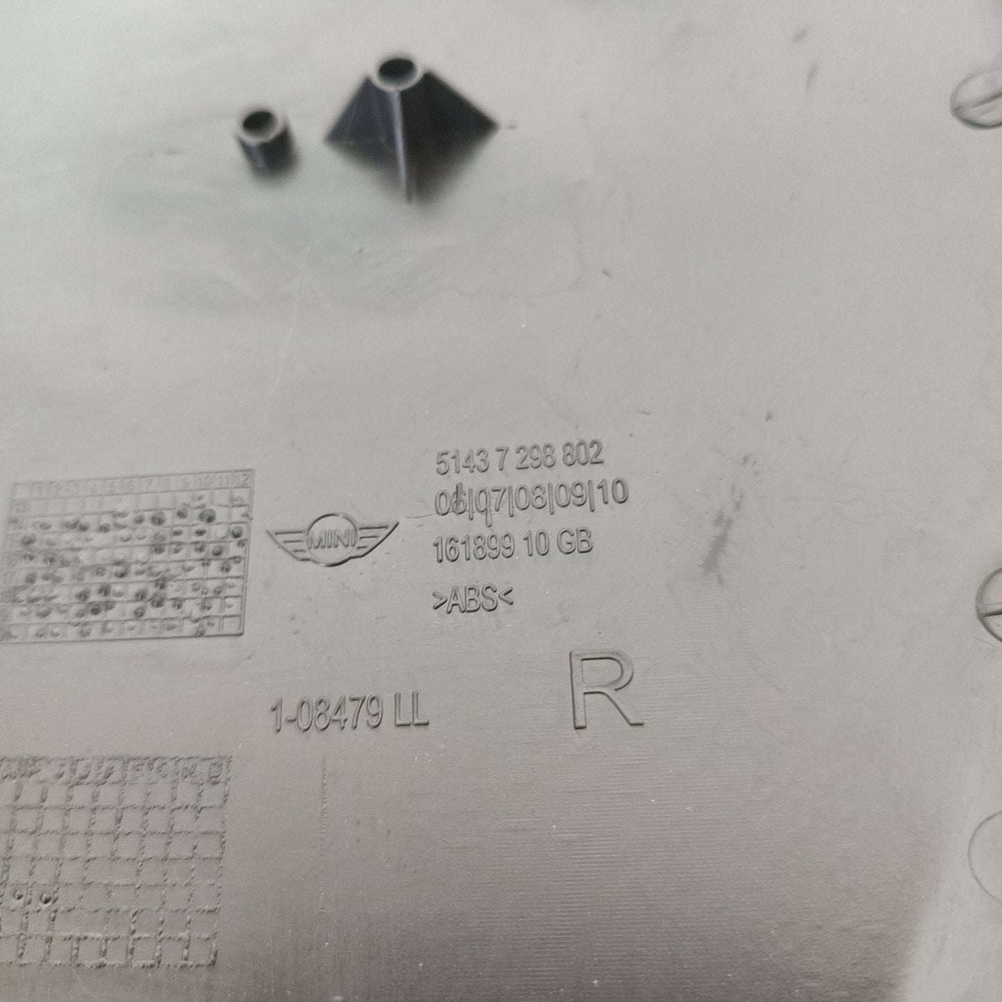 Lower right pillar trim molding Mini Cooper F56 SE 2021 code: 51437298802 ecoAG1443