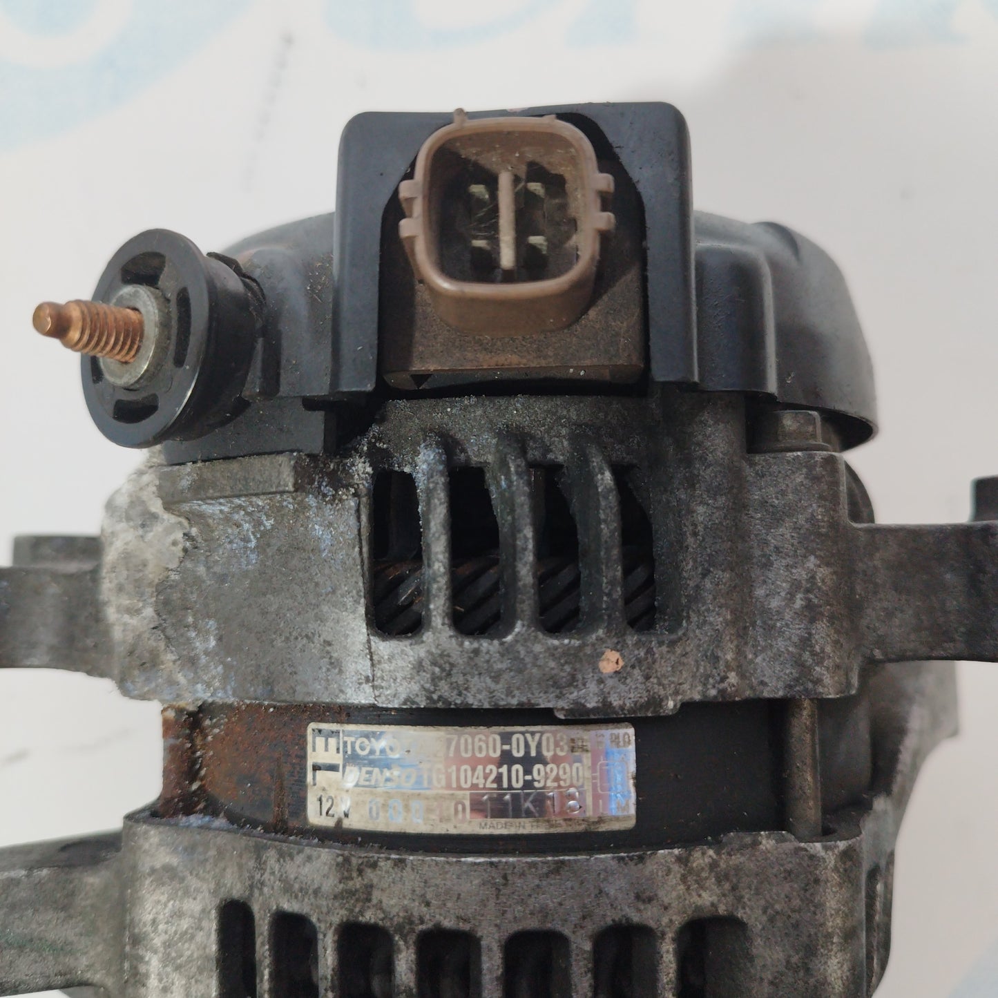 Toyota Yaris 1.3 b 2008 alternator (5 grooves 4 pins) ecoAC3594