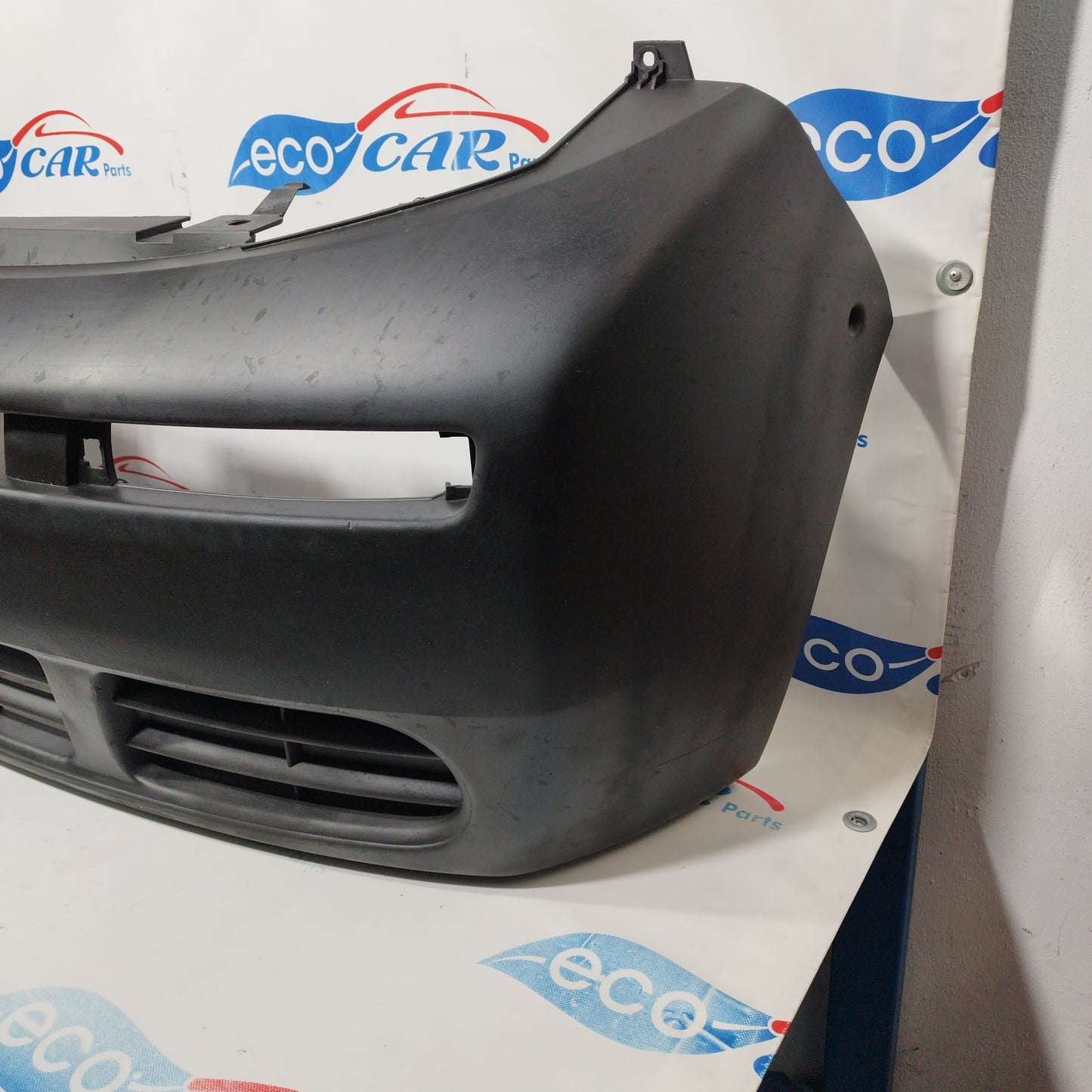 Black plastic front bumper Renault Trafic / Opel Vivaro 2005 code: renault 8200011389/opel 91165829 ecoAC3657