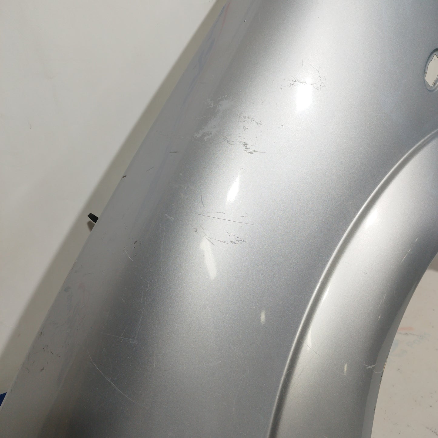 Light gray left mudguard Citroen C3 2005 ecoAC4020