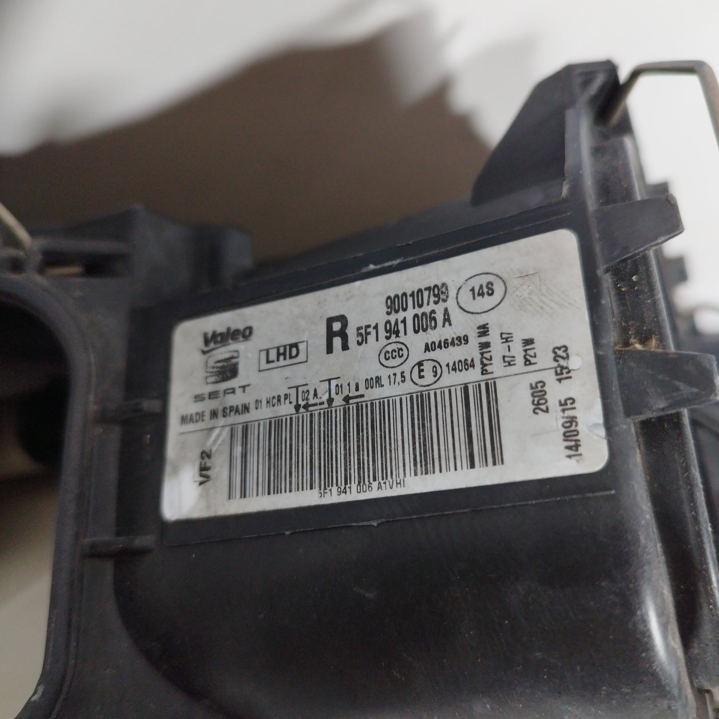 Fanale anteriore dx Seat Leon 2015 codice: 5f1941006A ecoAC4316