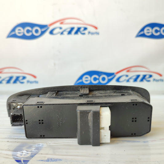 Bedienfeld vorne links Hyundai Accent 2006 Code: 620w10270 ecoAG2157