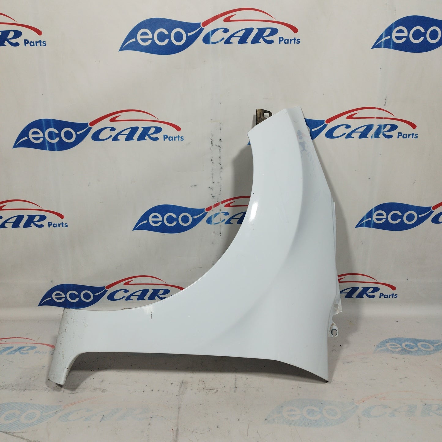 White left fender Ford Fiesta 2011 code: 8A61a16016 ecoAC4416