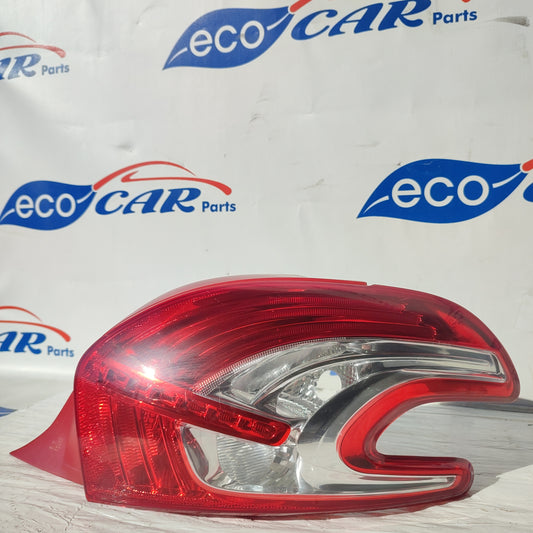 Fanale posteriore dx Peugeot 208 2015 codice: 9672628380 ecoAC4200
