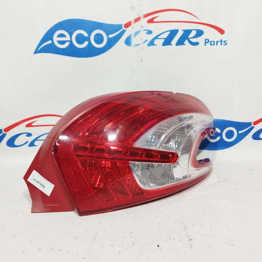 Right LED rear light Peugeot 208 2015 without hook lamp holder and broken plastic Code 9672628380 ecoac4445