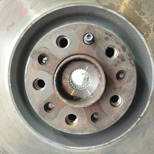 Front left hub Alfa Romeo Stelvio 2.2 TD 2019 ecoAG2329