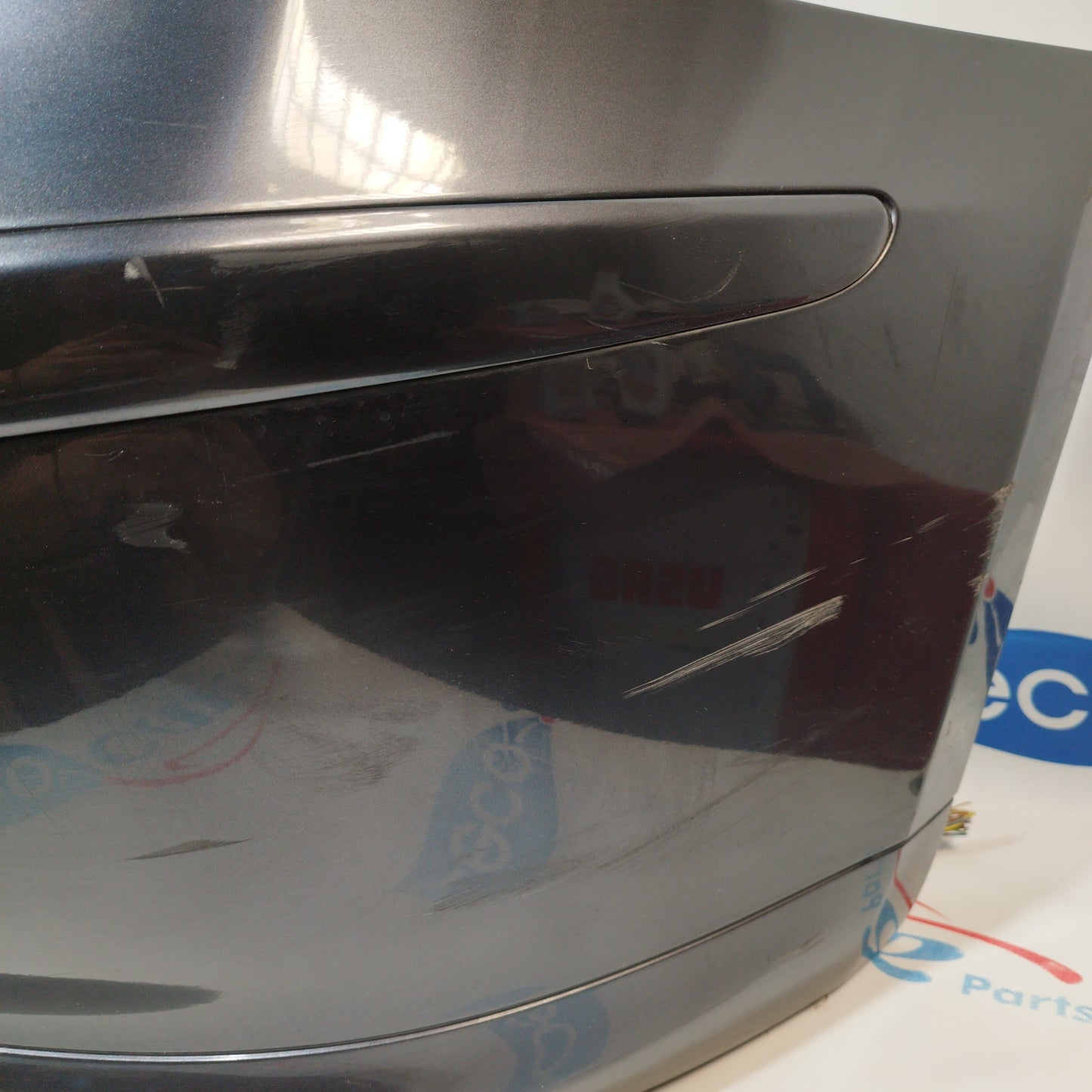 Dunkelgraue Heckstoßstange BMW 1er E81 / E87 2009 ecoAC4477