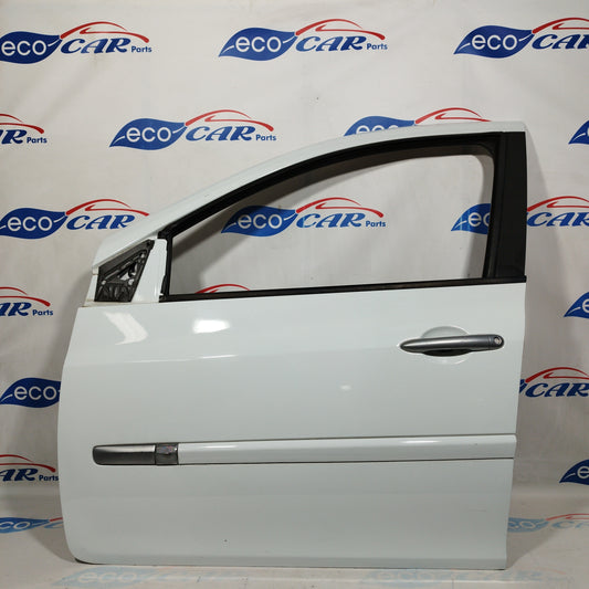 Vordere linke Tür, weiß, Renault Clio Limousine, Baujahr 2010, ecoAC4511