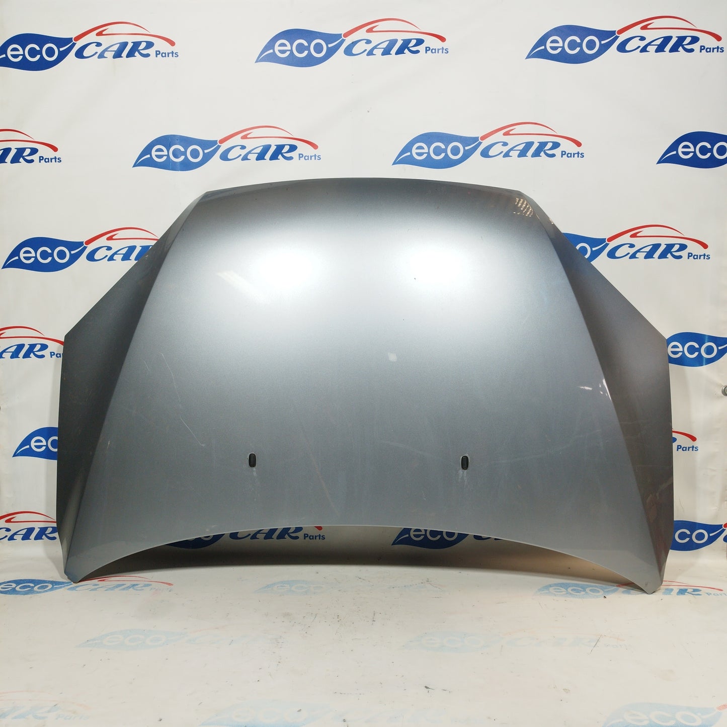 Medium gray bonnet Ford Focus 2005 ecoAC4543