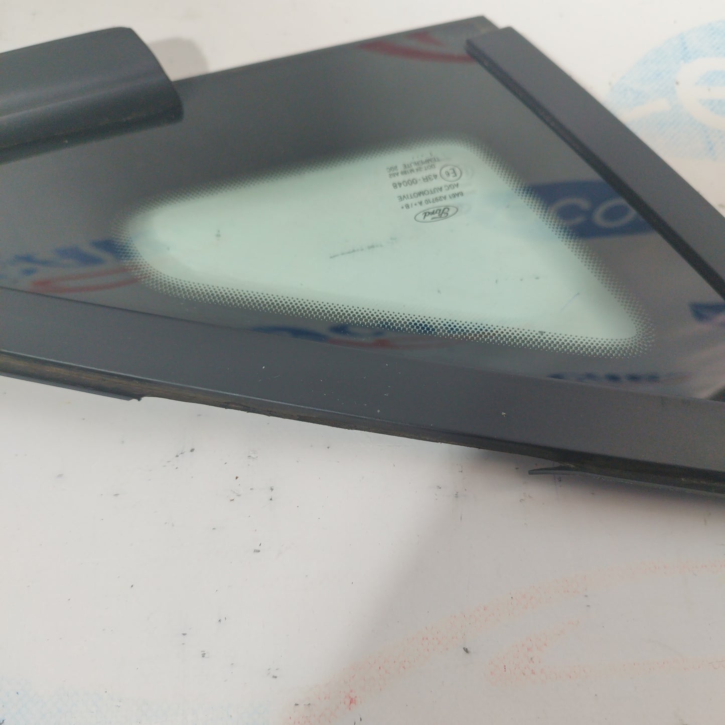 Vetro fisso anteriore dx Ford Fiesta 2011 ecoac4685