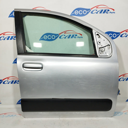 Front right door in cheerful metallic gray Fiat New Panda 2013 ecoAC4722