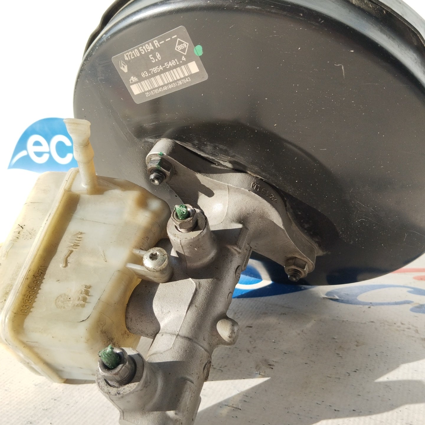 Brake servo Dacia Sandero 1.2 petrol cod: 472105194r ecoAG2591
