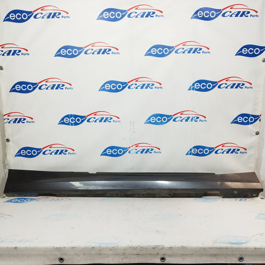 Minigonna dx grigio scuro BMW serie 1 2007 codice: 5177-7184354 ecoAC4843