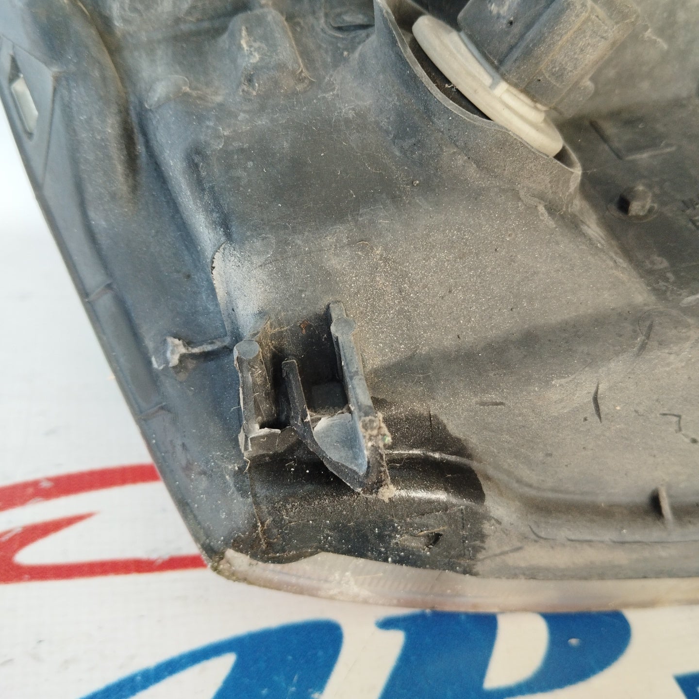 Fanale anteriore sx Mitsubishi Pajero 2005 ecoAG2628