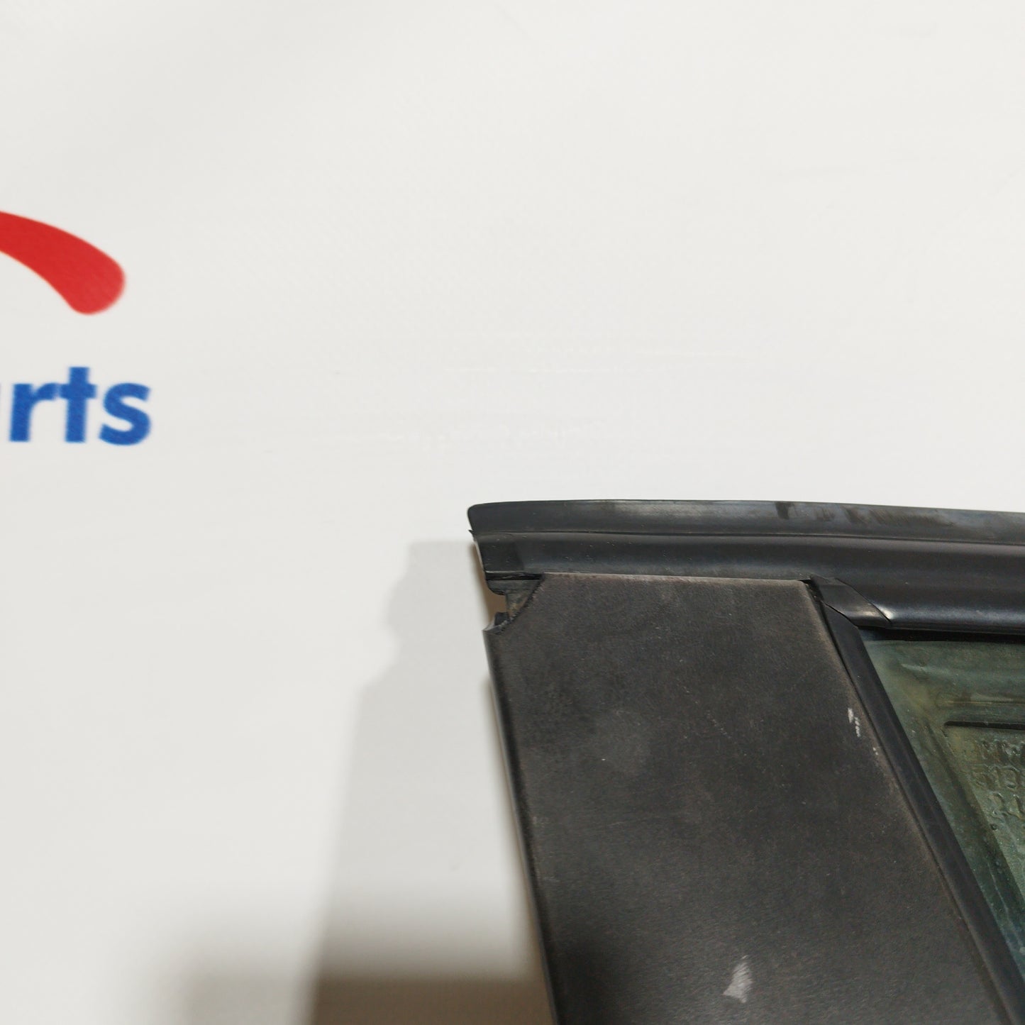 Medium gray right front door BMW Serie 1 e87 2007 ecoAC4879