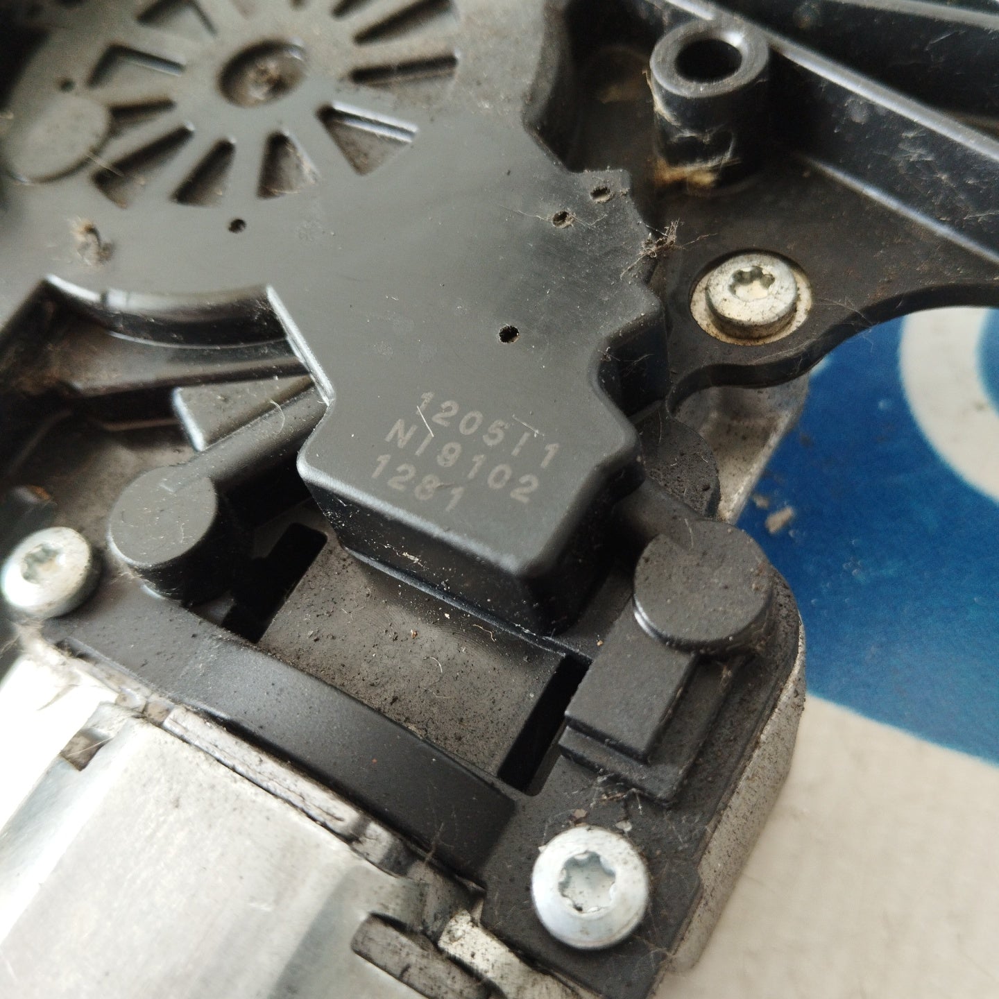 Opel Corsa E 3-Draht Heckscheibenwischermotor ecoAG2697
