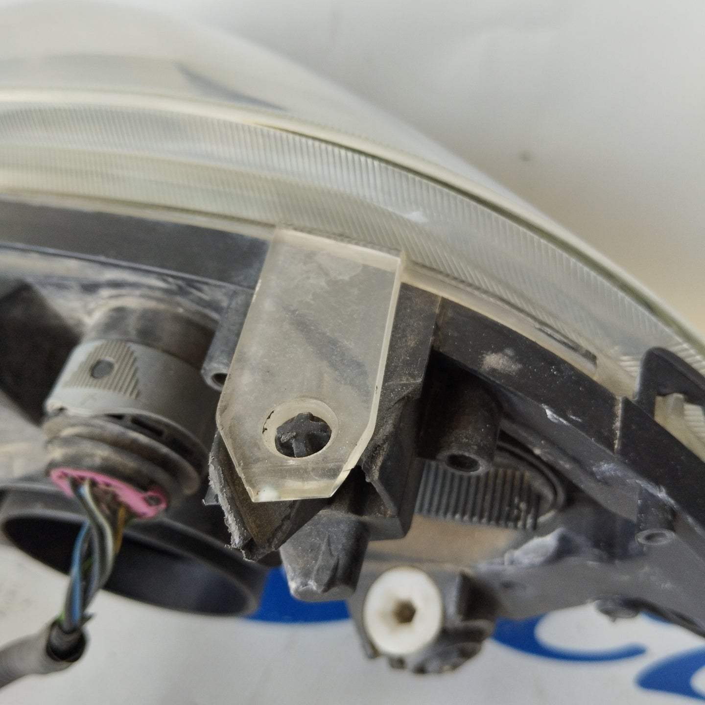 Fanale anteriore dx Fiat Bravo 2008 fondo nero freccia bianca ecoAG2716