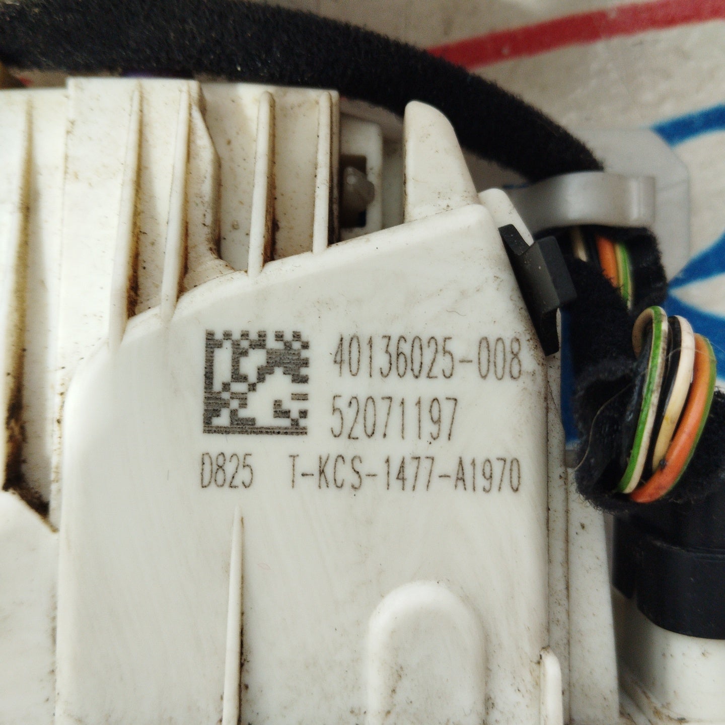 Türschloss hinten links Jeep Renegade 2017 Code 52071197 4-adrig ecoAG2856