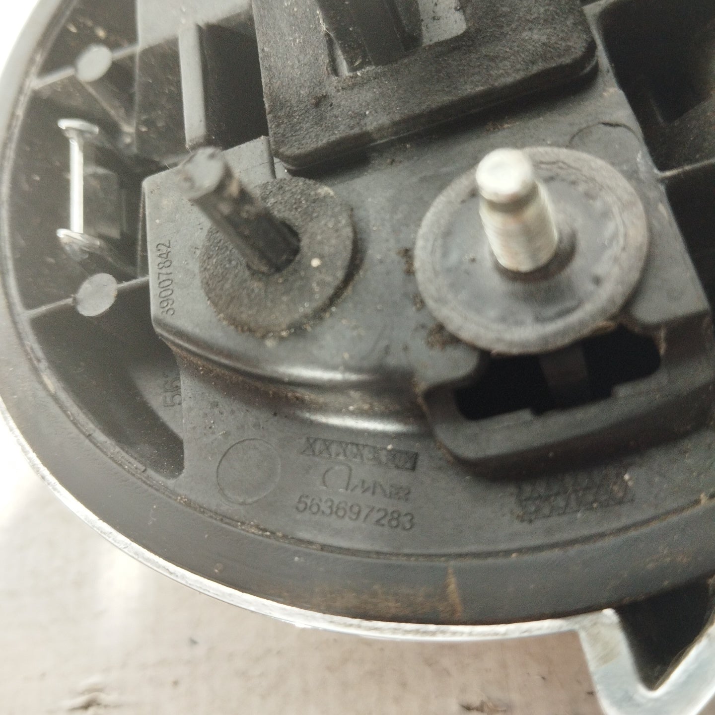 Tailgate opening handle Opel Corsa E code: 563697283 ecoAG2859