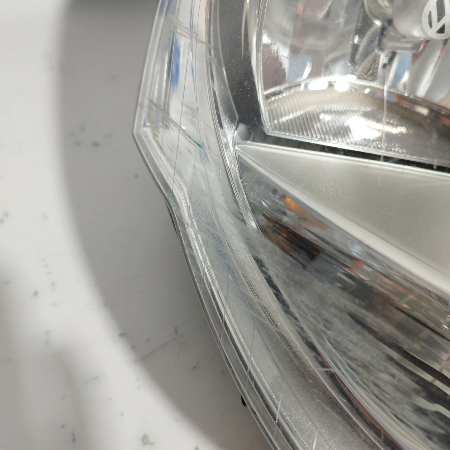 Fanale anteriore dx Volkswagen polo 2006 Codice 6q1941008ak ecoac5258