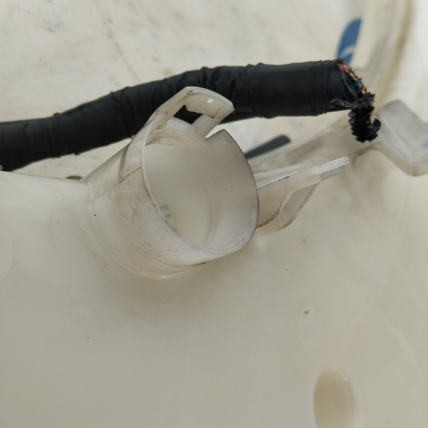 Vaschetta acqua tergicristalli BMW Serie 3 E90 cod. 7124231-16 ecoAG2894