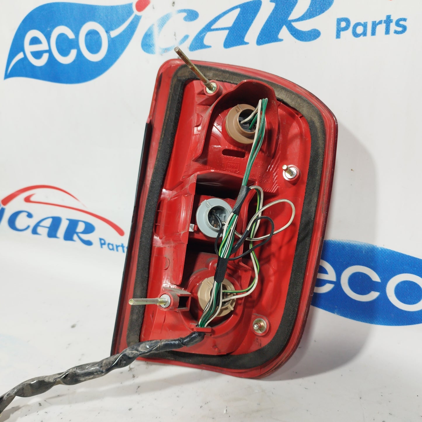 Toyota RAV 4 2003 ecoAC5269 Linke Rückleuchte