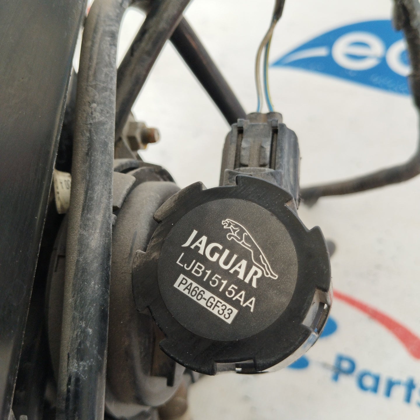 Jaguar XKR Kohle-Dampf-Kraftstofftank Code: nja6110AA ecoAG2924