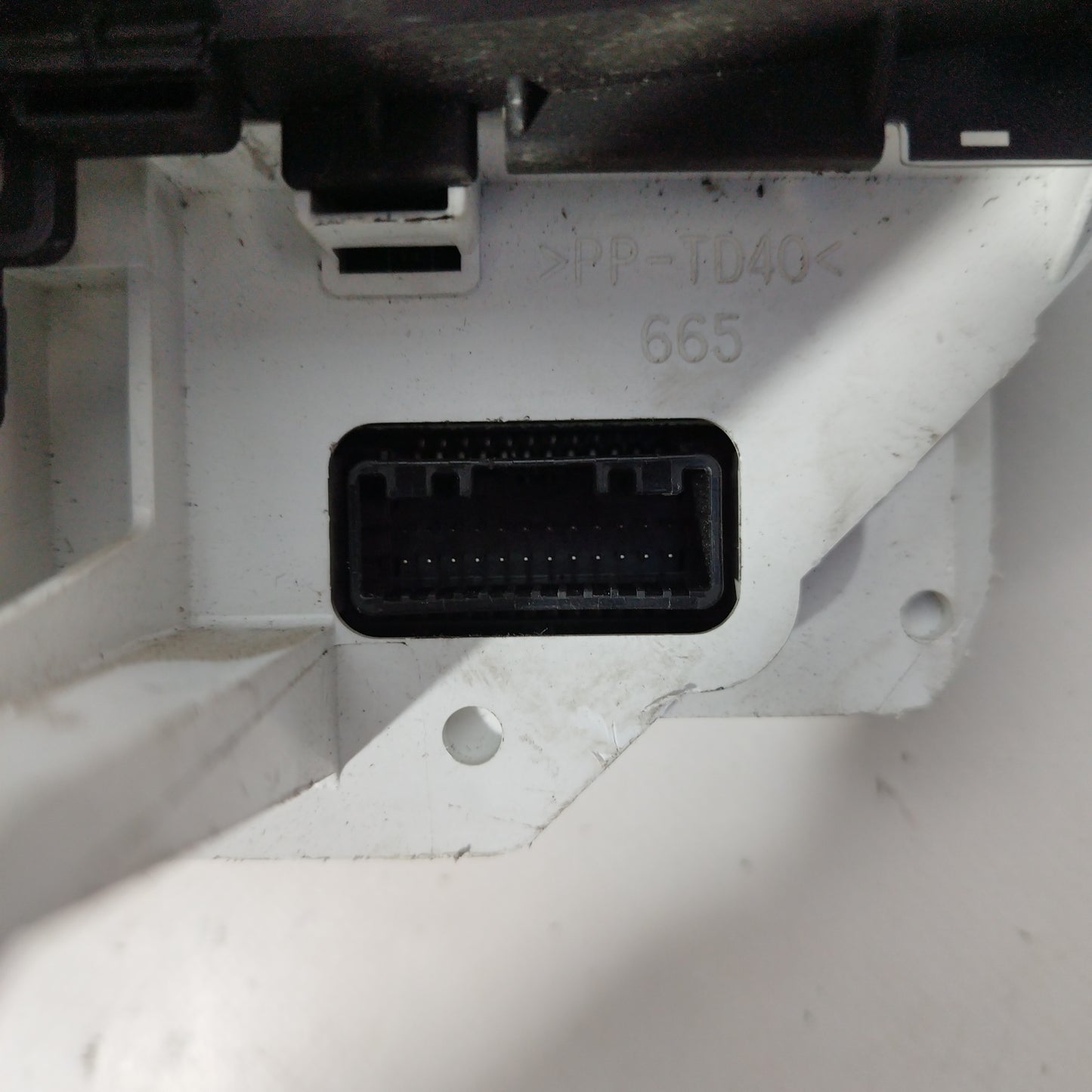 Toyota Yaris 1.0 b 2008 Instrumentencluster-Code: 83800-0Dj00 ecoAC5392