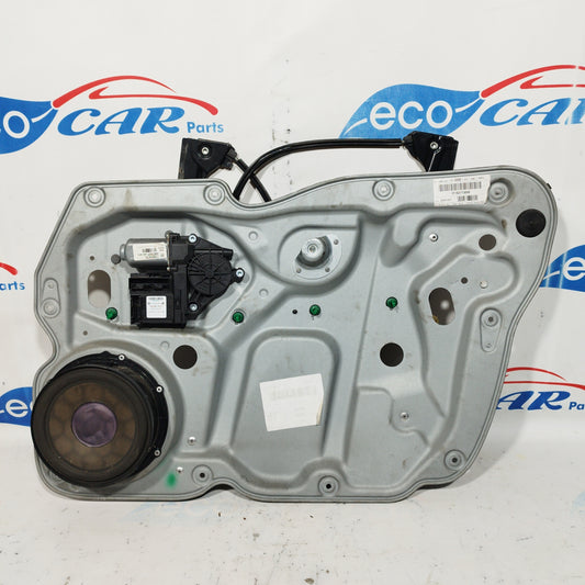 Gepäckträger vorne rechts Volkswagen Touran 2005 ecoAC5453