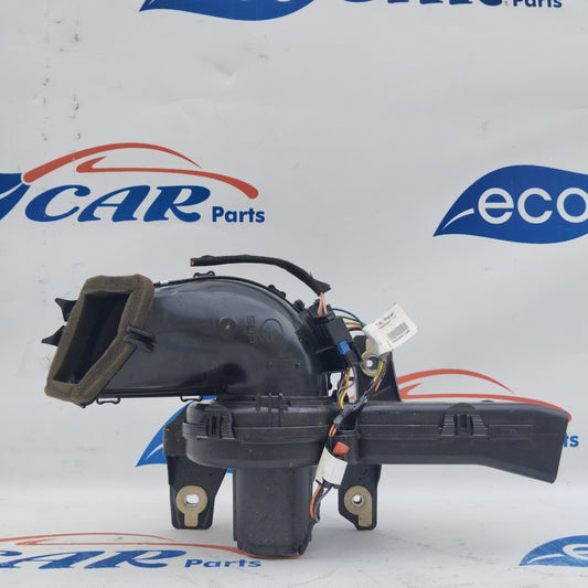 Heizungslüfter hinten links im Fahrgastraum Peugeot 5008 2010 Code: 9683441680 ecoAG3043