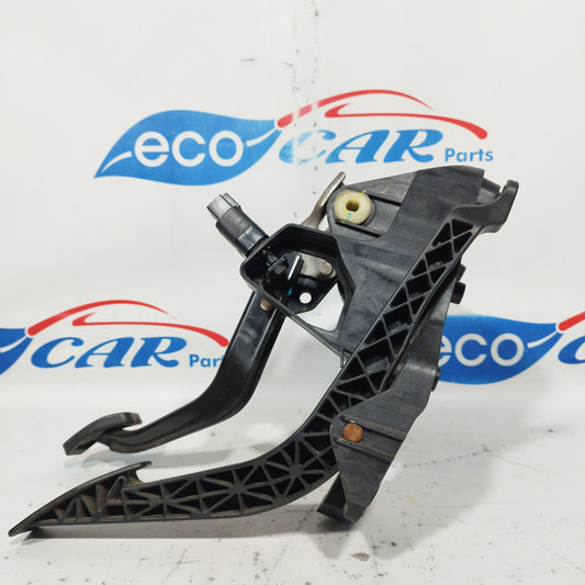 Pedalerie mit Gas- und Bremspedal Chevrolet Spark 2011 ecoAC5471