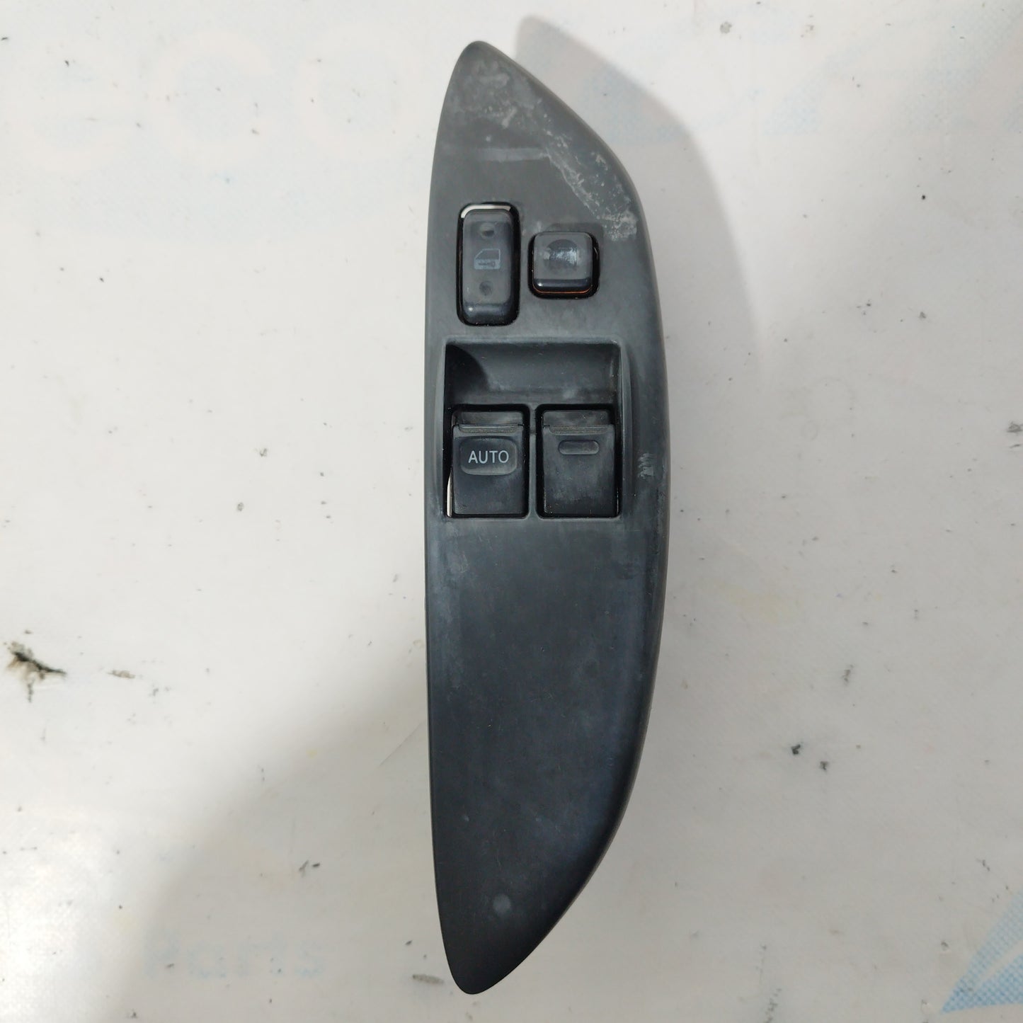 Pulsantiera anteriore sx Toyota Yaris 2003 codice: 011-4g31 ecoAC5579