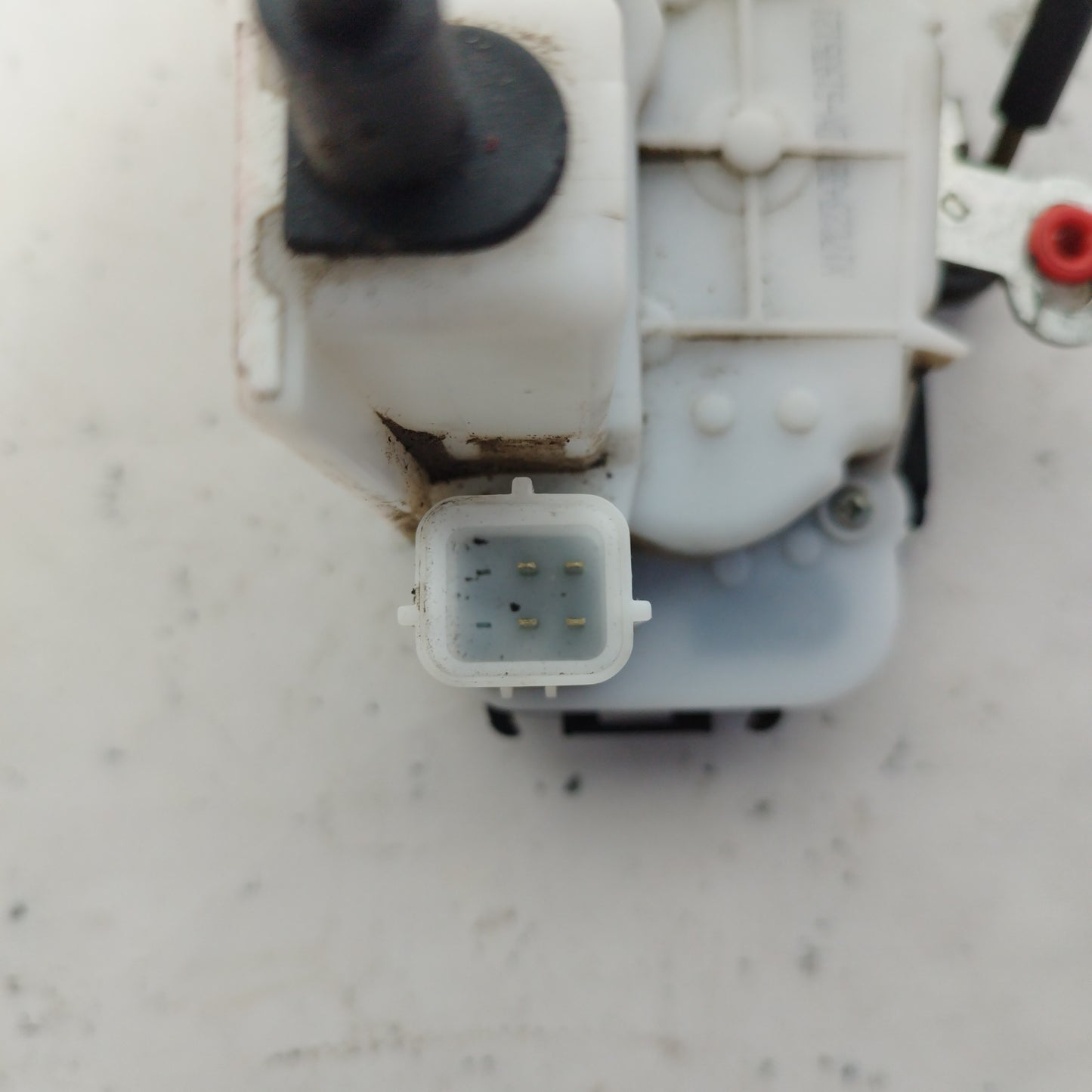 Serratura dx Fiat 500 2010 4 pin codice: 52041737 ecoAC5639