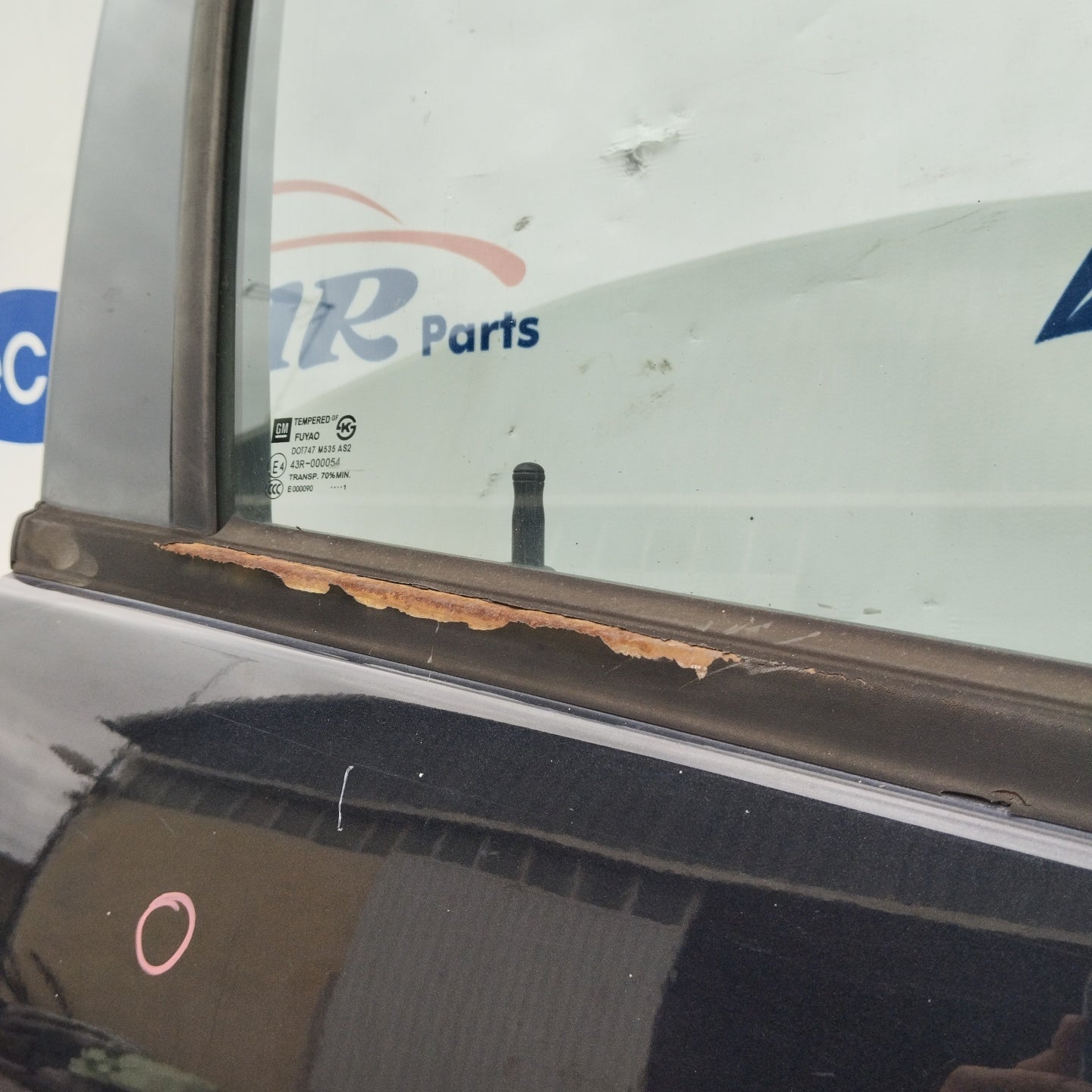 Black right front door Chevrolet Spark 2011 ecoAG3283