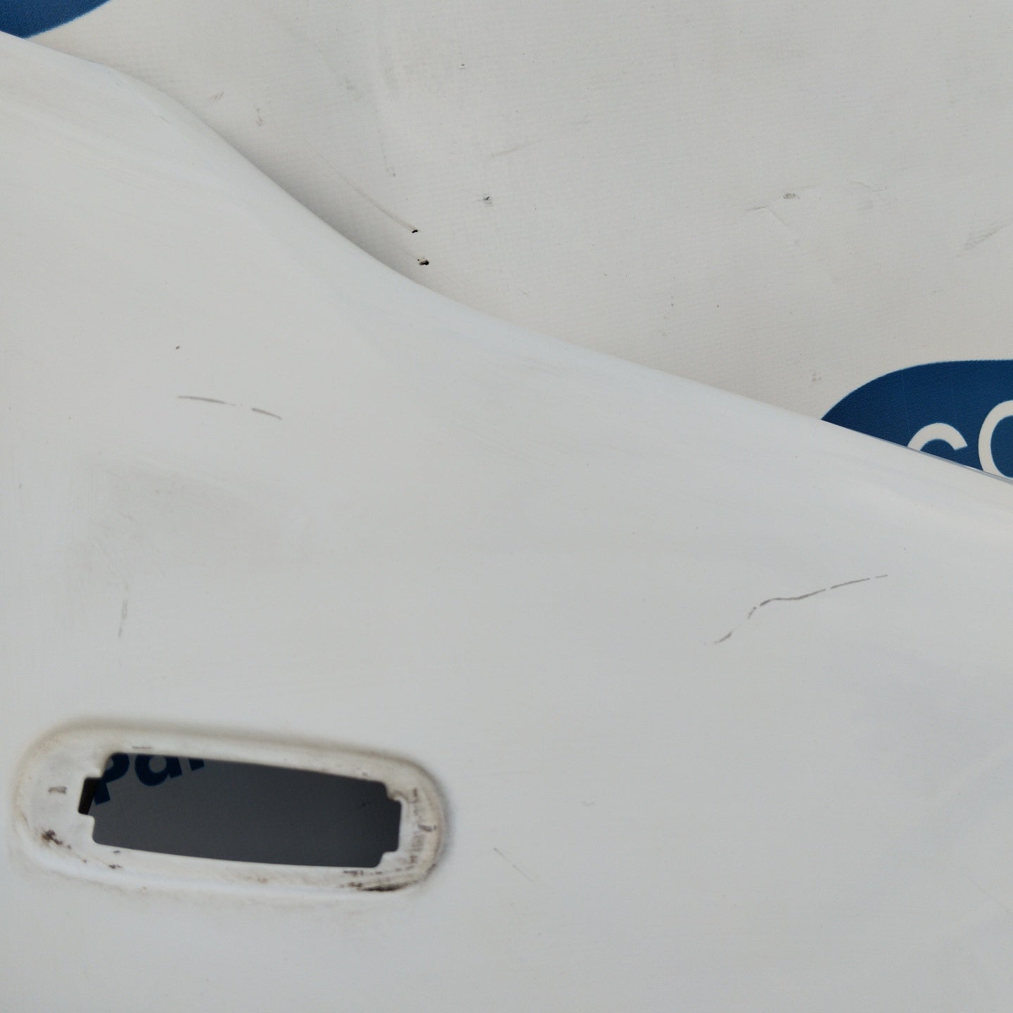 Weißer rechter Kotflügel Fiat Fiorino 2011 ecoAG3298