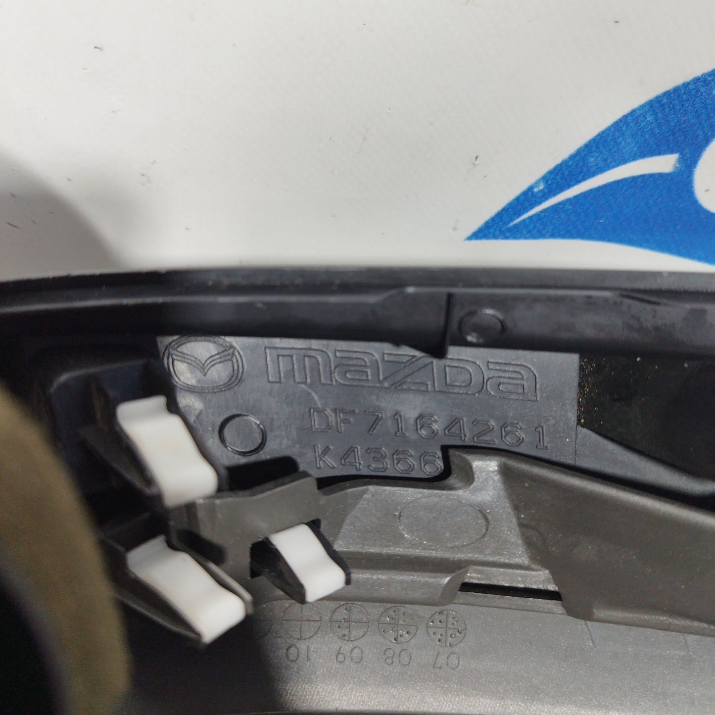 Mazda 2 2010 rechte Lüftungsdüse komplett mit Zierleistencode: D65164951 ecoAC5800