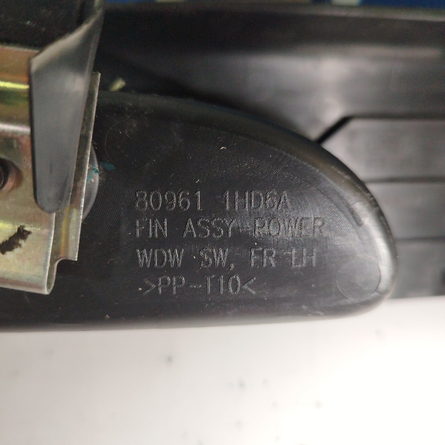 Pulsantiera anteriore sx Nissan Micra K13 2010 codice: 80961 1HD6A ecoAC5878