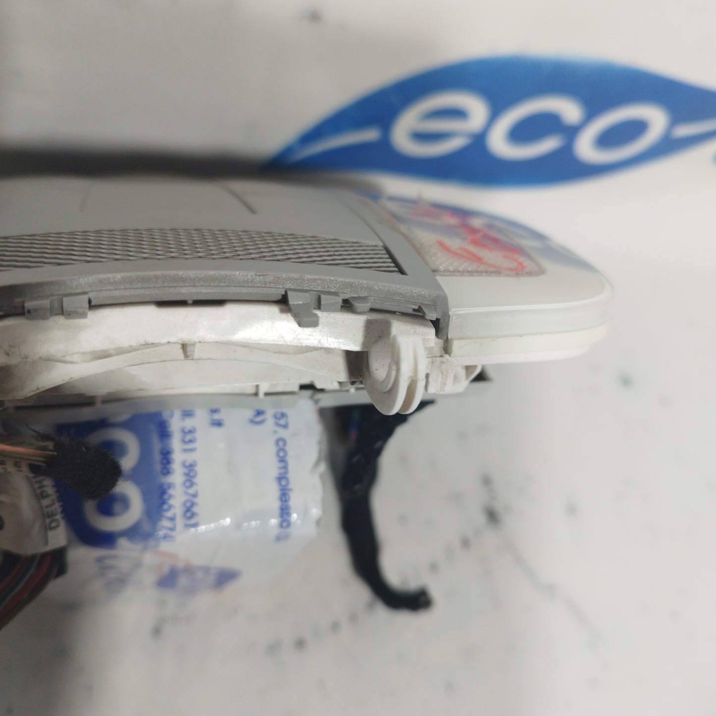 Courtesy light Mercedes C-Class W204 2010 code: A2048202001 ecoAC5899