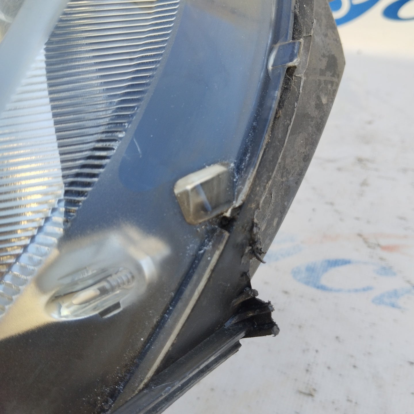 Left Xenon front light Mini Cooper R56 code: 0301225274 ecoAG3385