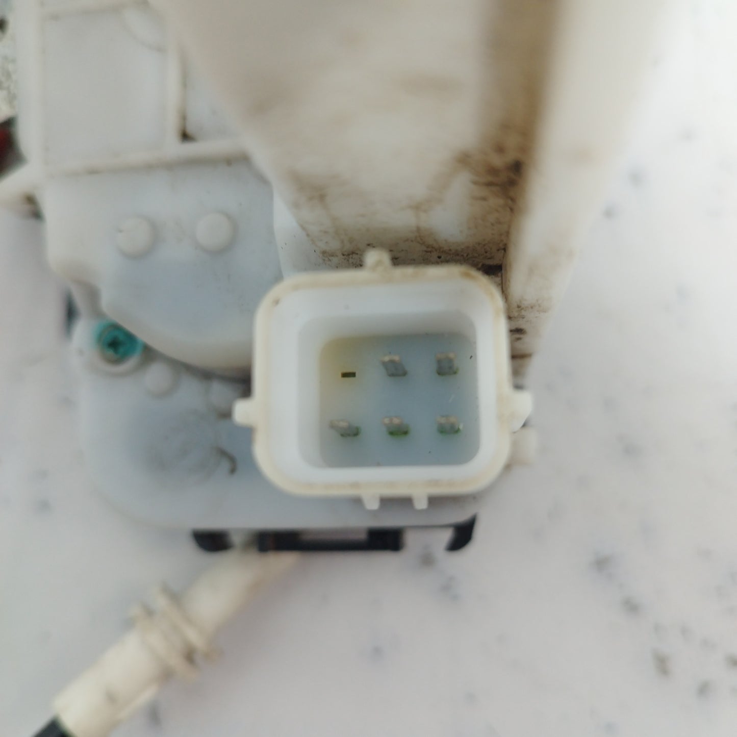 Front left lock Fiat 500 2012 5 Pin code: 51827414 ecoAC5957