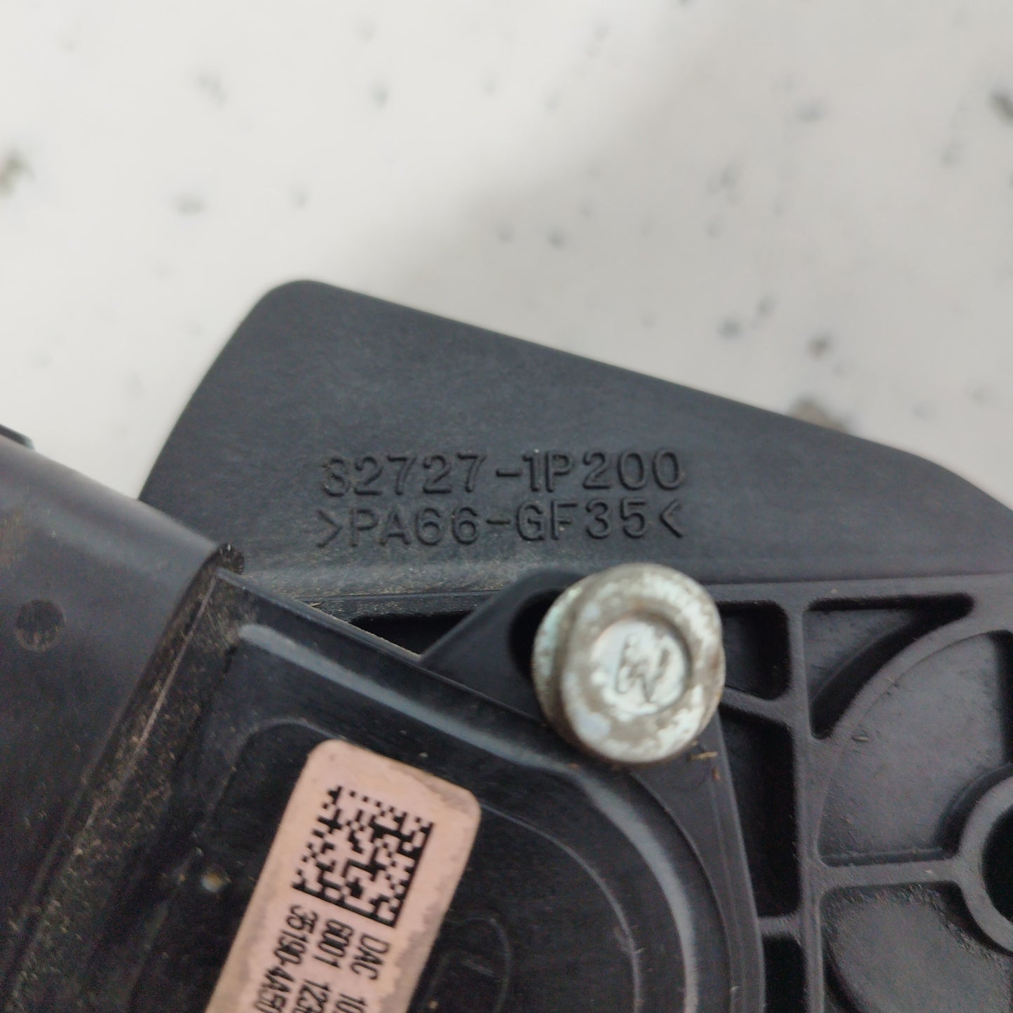 Accelerator pedal Hyundai ix20 1.4 B 80 HP 2012 code: 32727-1P200 ecoAC5990