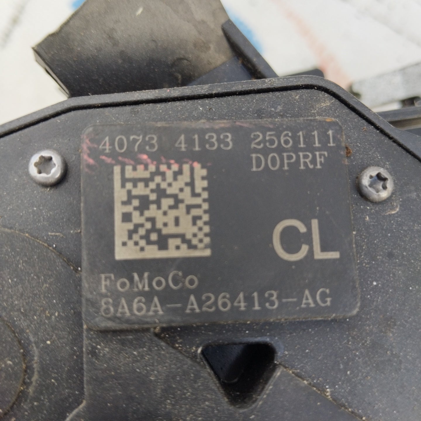 Rear left lock Ford Fiesta 2010 Code 8a6a-a26413-ag 5 wires ecoAG3576