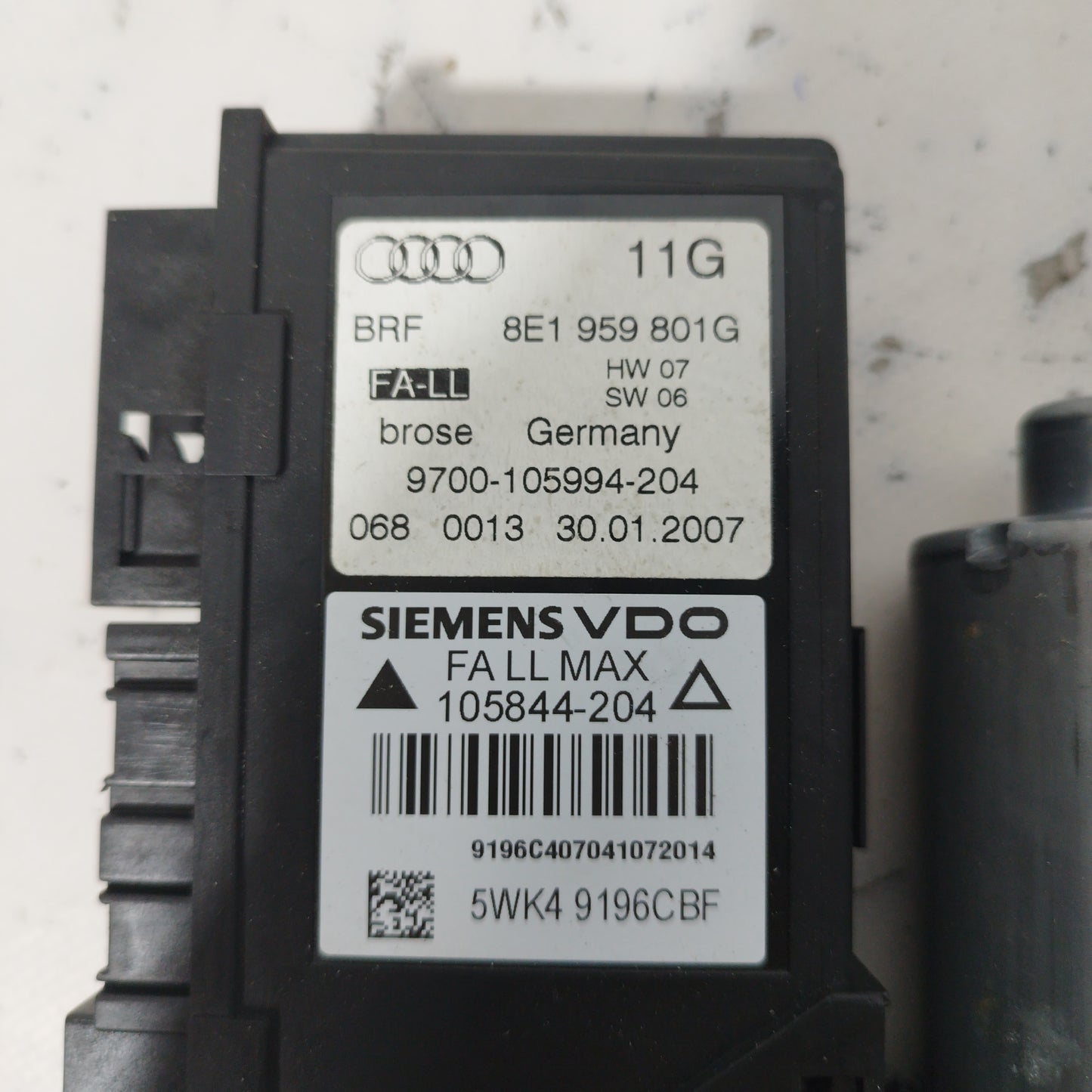Motorino alzavetro anteriore sx Audi A4 2006 codice: 8E1959801G ecoAC6188